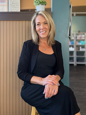 Kristie SRG Salon Hair Stylist Kristie SRG Salon Hair Stylist